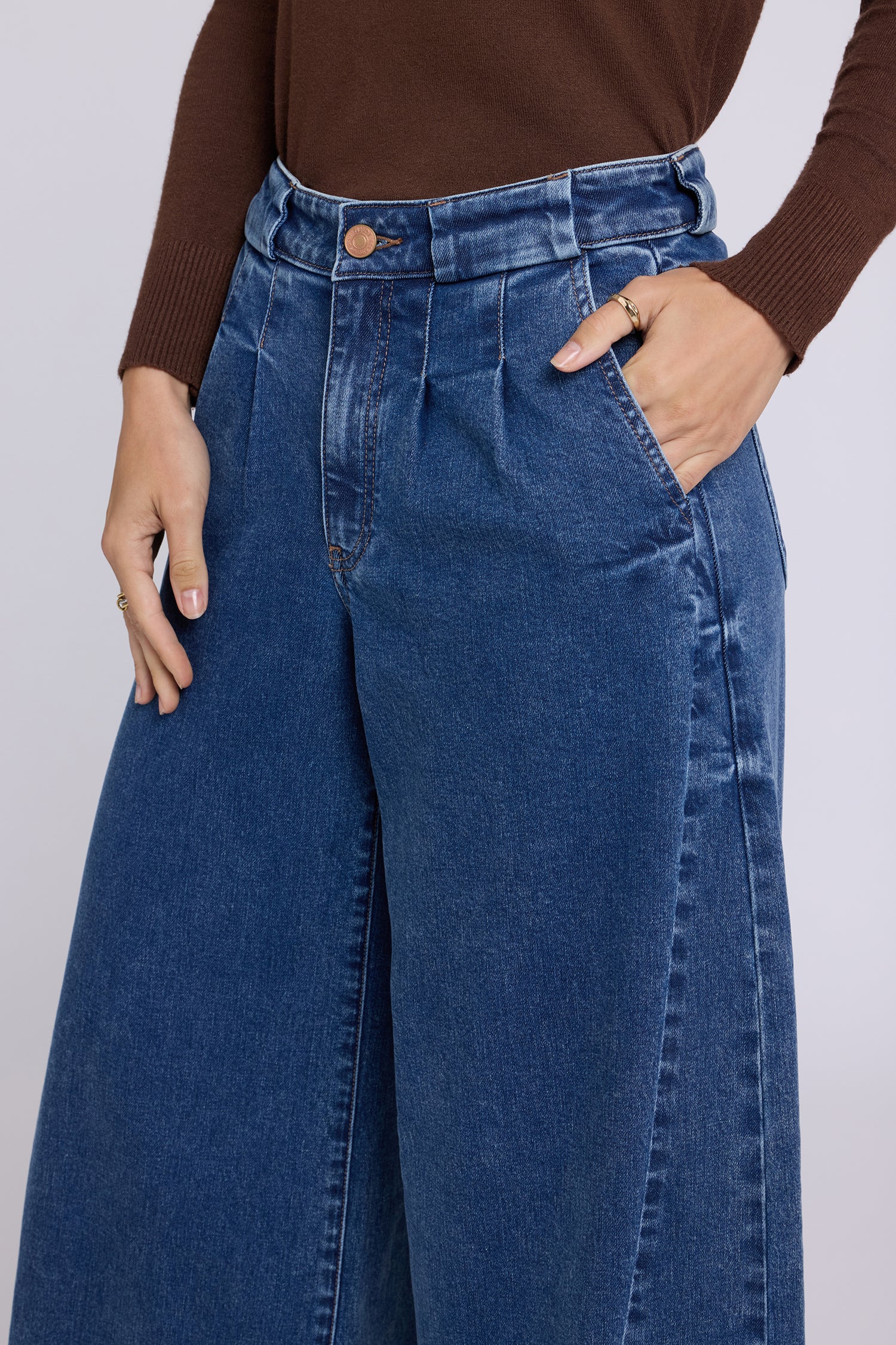 Nova Super Wide Leg Jeans With Pleats, Wide Belt Loops And Side