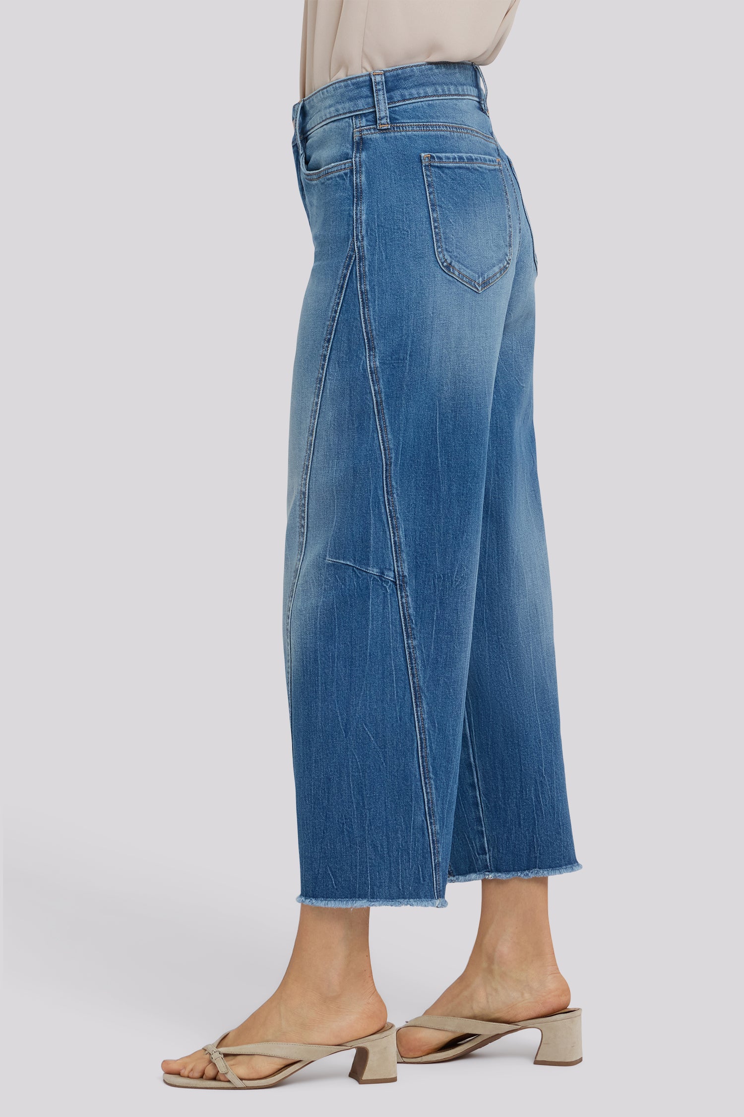 Alyssa Relaxed Crop Jeans With Side Panels And Frayed Hems