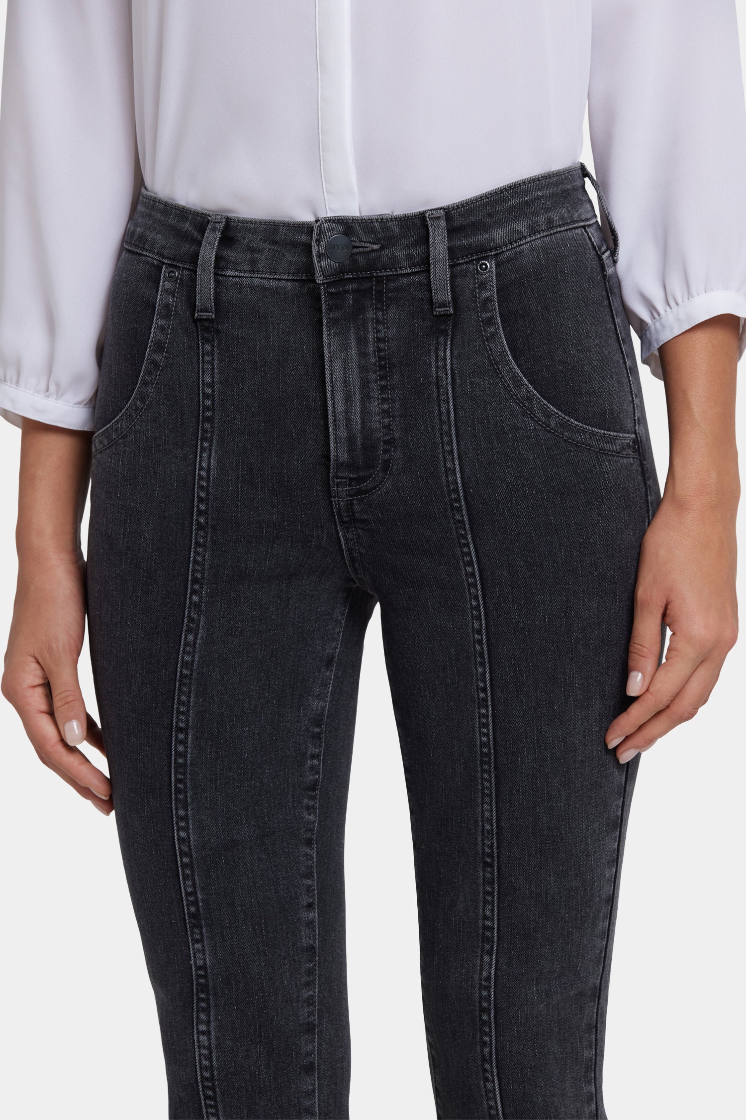 Billie Mini Bootcut Jeans With High Rise And Seam Detail - Slate