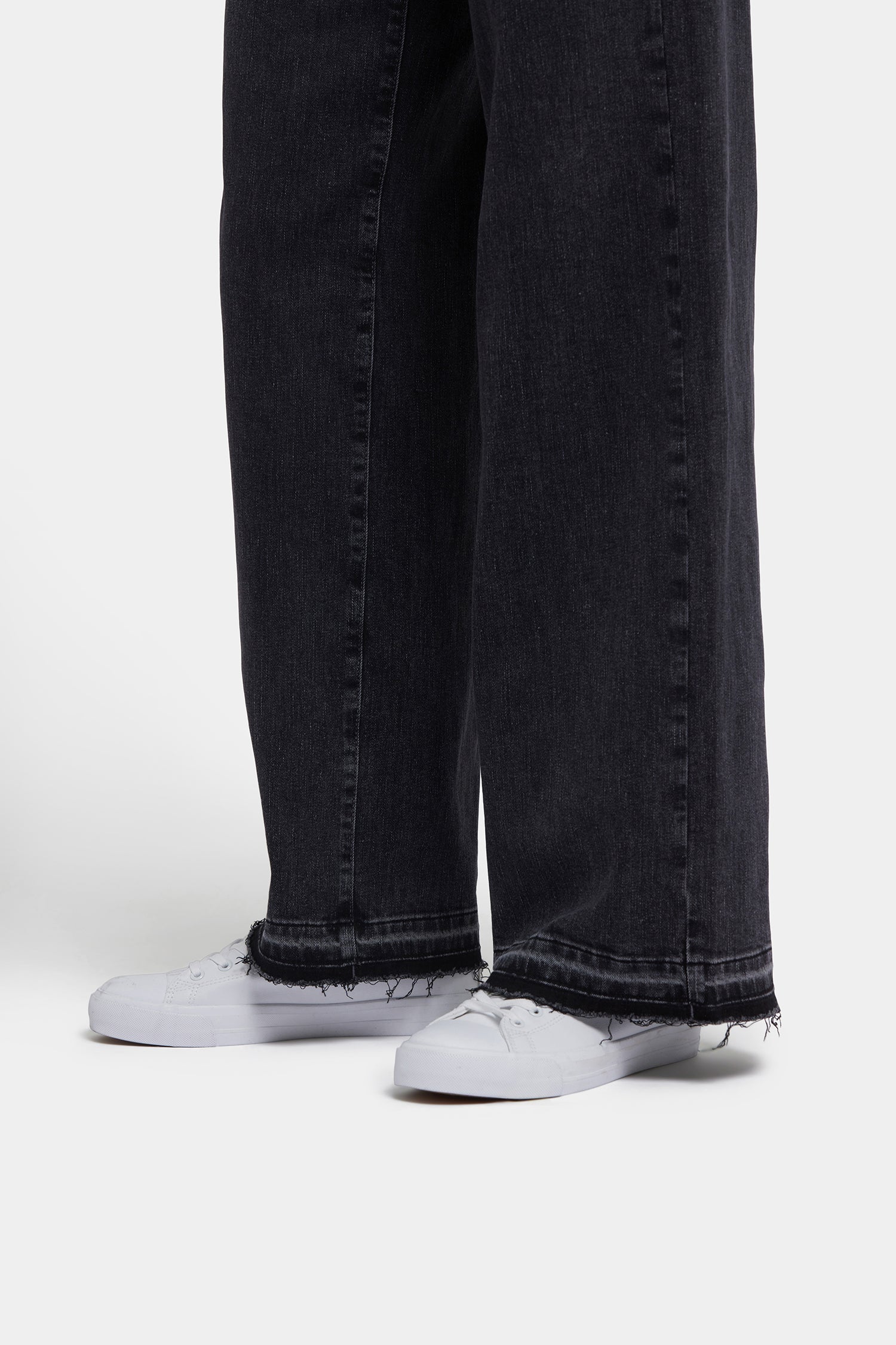 Teresa Wide Leg Jeans With Released Hems And 31