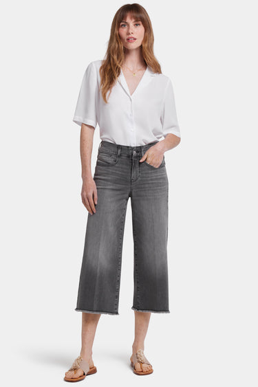 NYDJ Brigitte Wide Leg Capri Jeans With High Rise And Frayed Hems - Frontera Bluffs