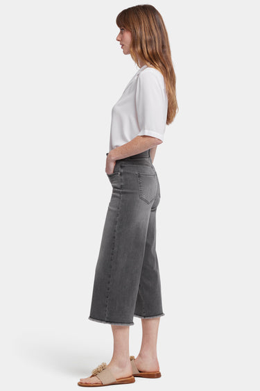 NYDJ Brigitte Wide Leg Capri Jeans With High Rise And Frayed Hems - Frontera Bluffs
