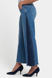 NYDJ Teresa Wide Leg Jeans With Contrast Side Panels, Frayed Hems And 29" Inseam - Avenue Blue