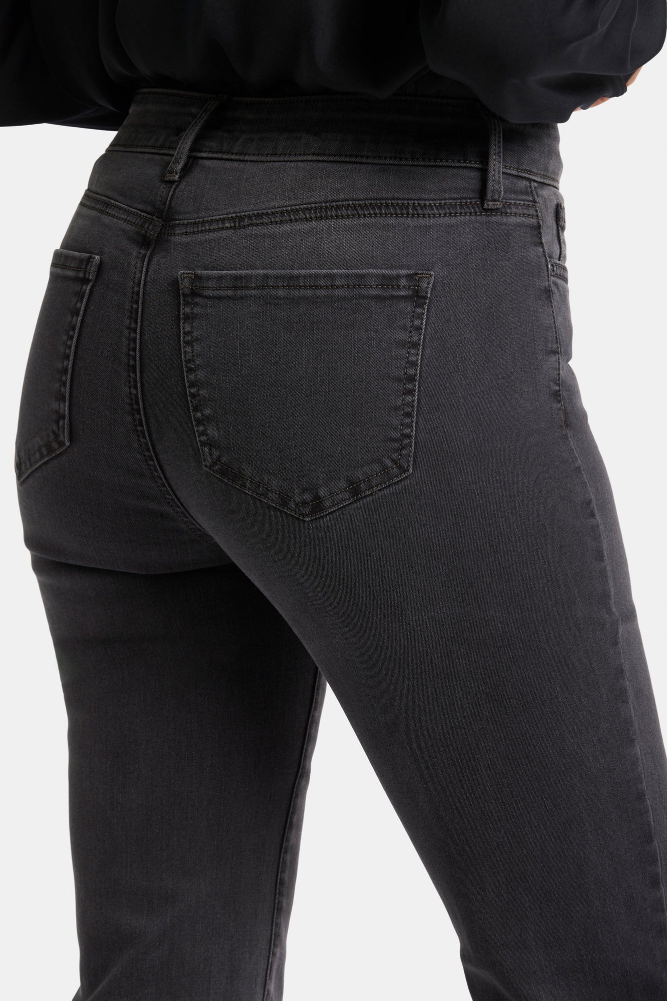 NYDJ Marilyn Straight Jeans In Long Inseam With High Rise - Cloud Stone