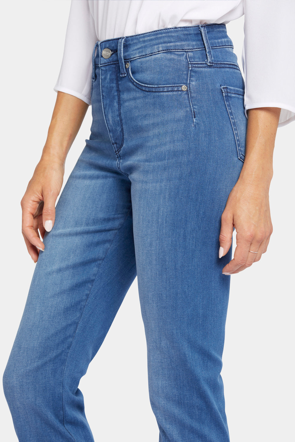 Le Silhouette Slim Bootcut Jeans With High Rise - Amour Blue | NYDJ