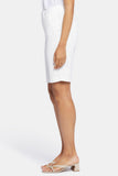 NYDJ Bermuda Shorts In Stretch Twill - Optic White