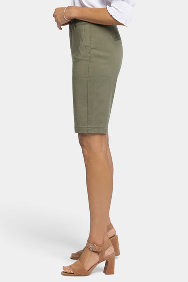 NYDJ Bermuda Shorts In Stretch Twill - Avocado