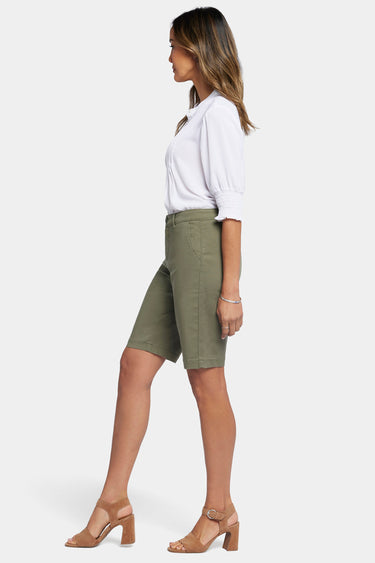 NYDJ Bermuda Shorts In Stretch Twill - Avocado