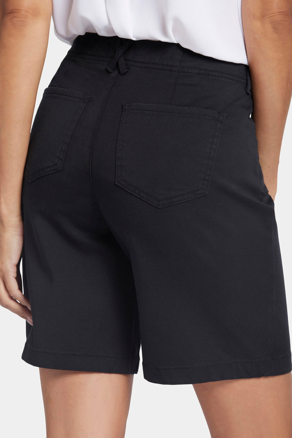 NYDJ 5 Pocket Bermuda Shorts In Stretch Twill - Black