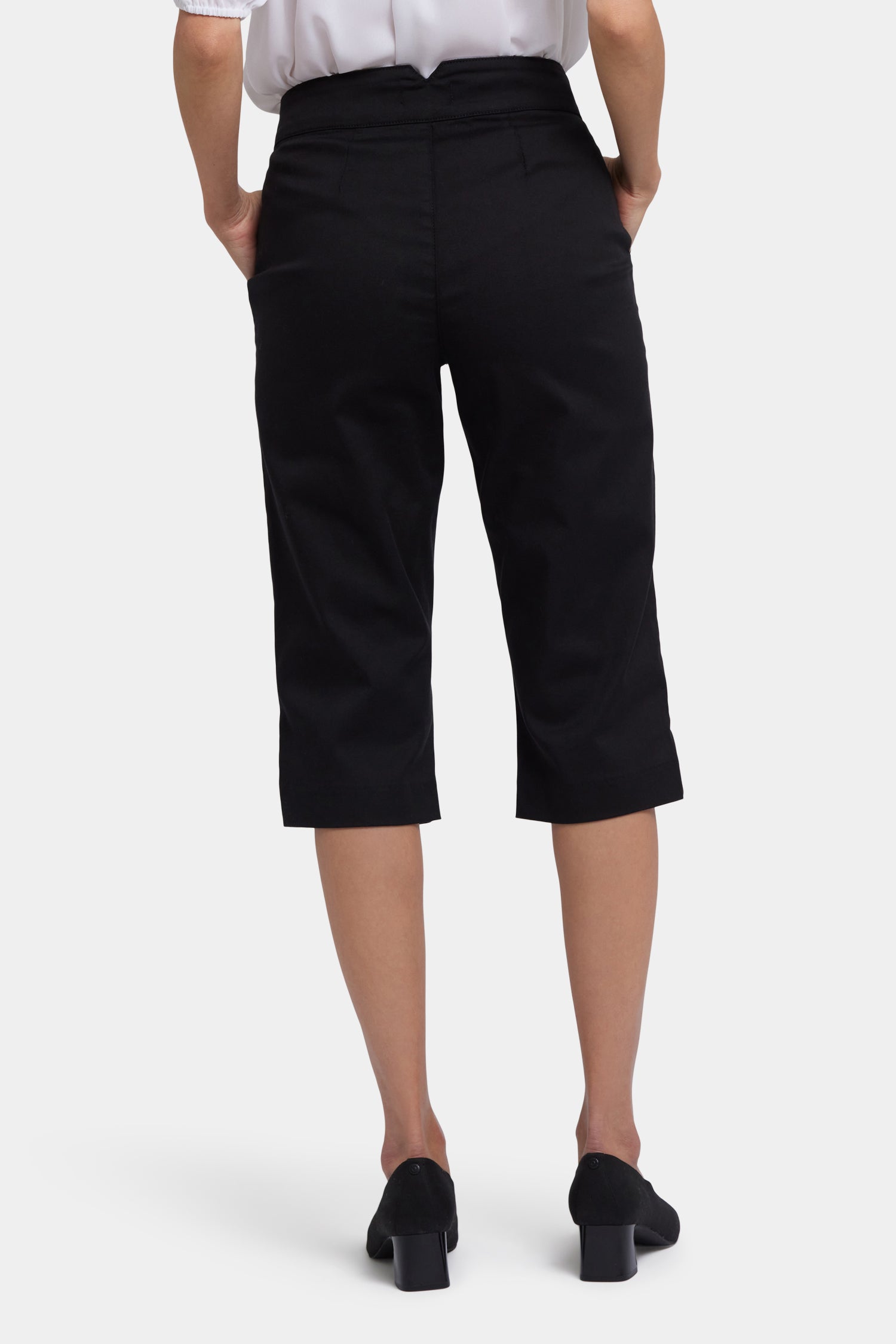 NYDJ Payton Pedal Pushers In Stretch Twill - Black