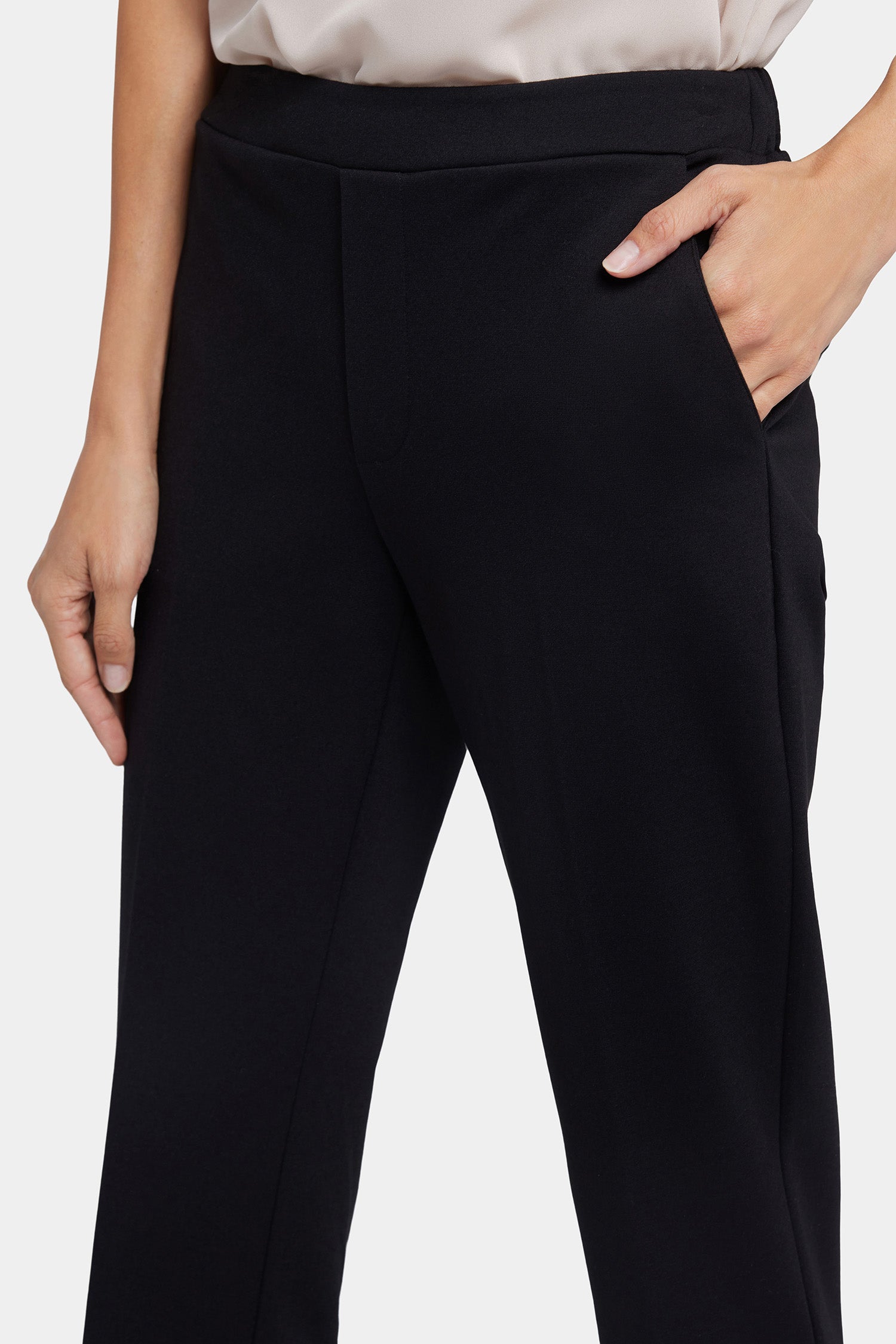 NYDJ Cassidy Ankle Pull-On Trouser Pants In Petite In Ponte Knit With Cuffs - Black