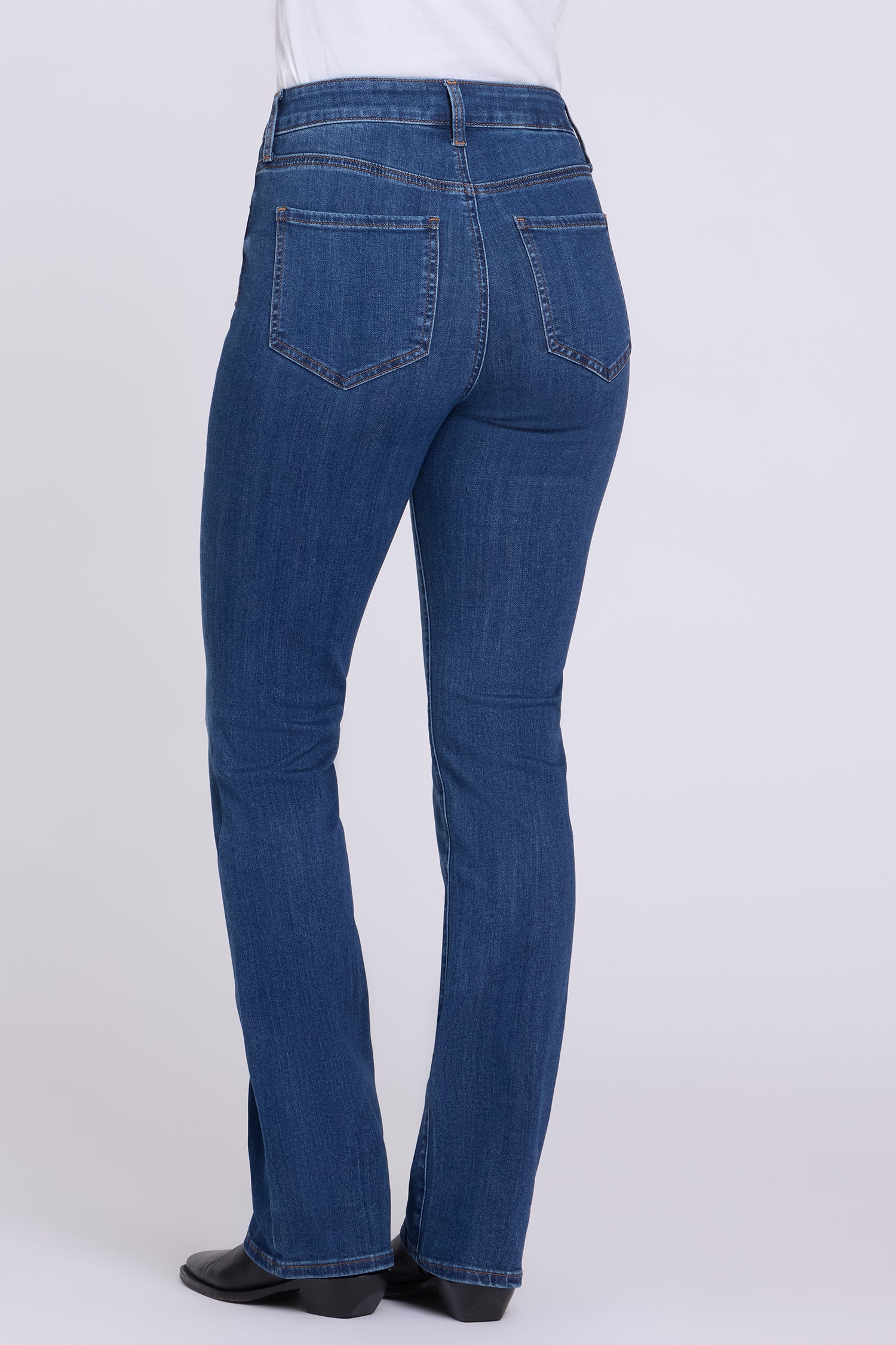 NYDJ Barbara Bootcut Jeans In Petite In Sure Stretch® Denim With High Rise - Elm