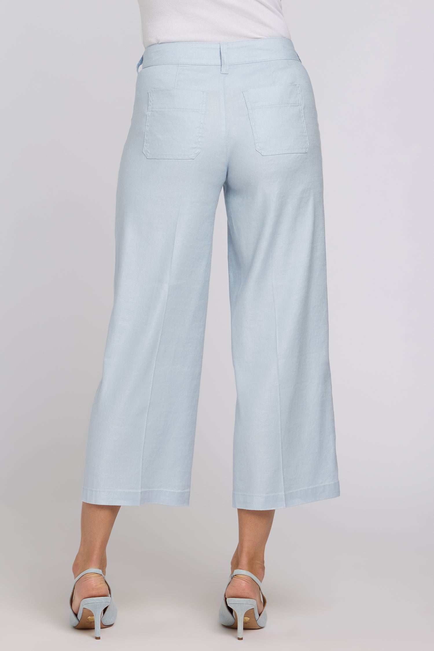 NYDJ Wide Leg Cargo Capri Pants In Petite In Stretch Linen - Blue Clover