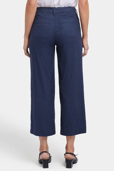 NYDJ Wide Leg Cargo Capri Pants In Petite In Stretch Linen - Oxford Navy