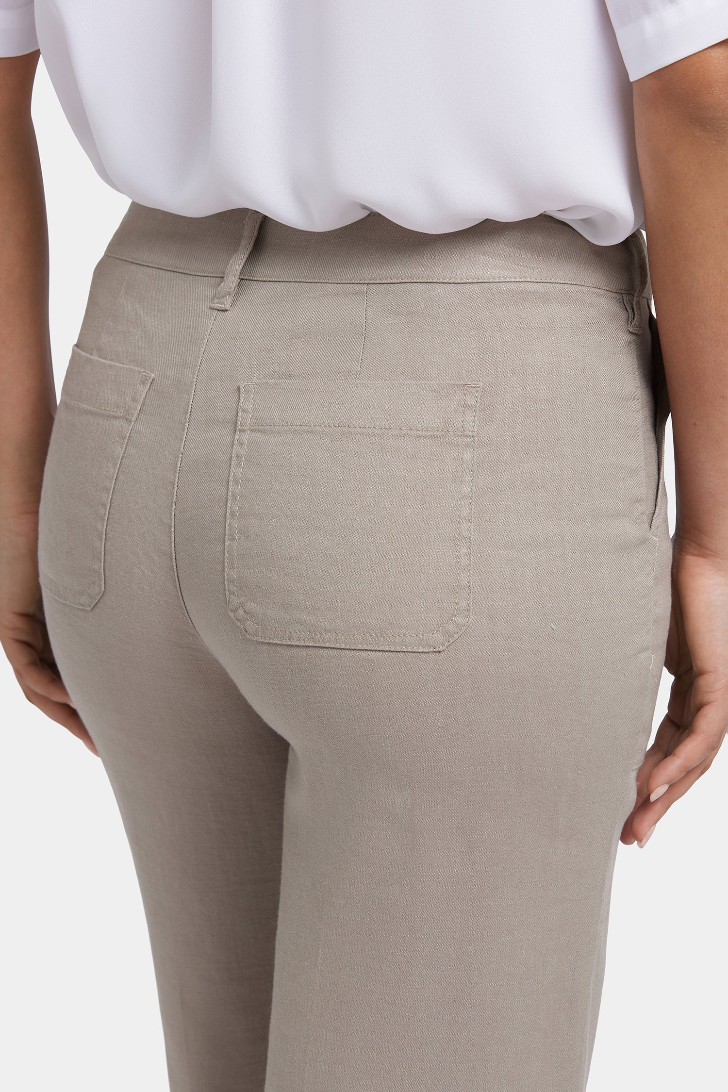 NYDJ Wide Leg Cargo Capri Pants In Petite In Stretch Linen - Saddlewood