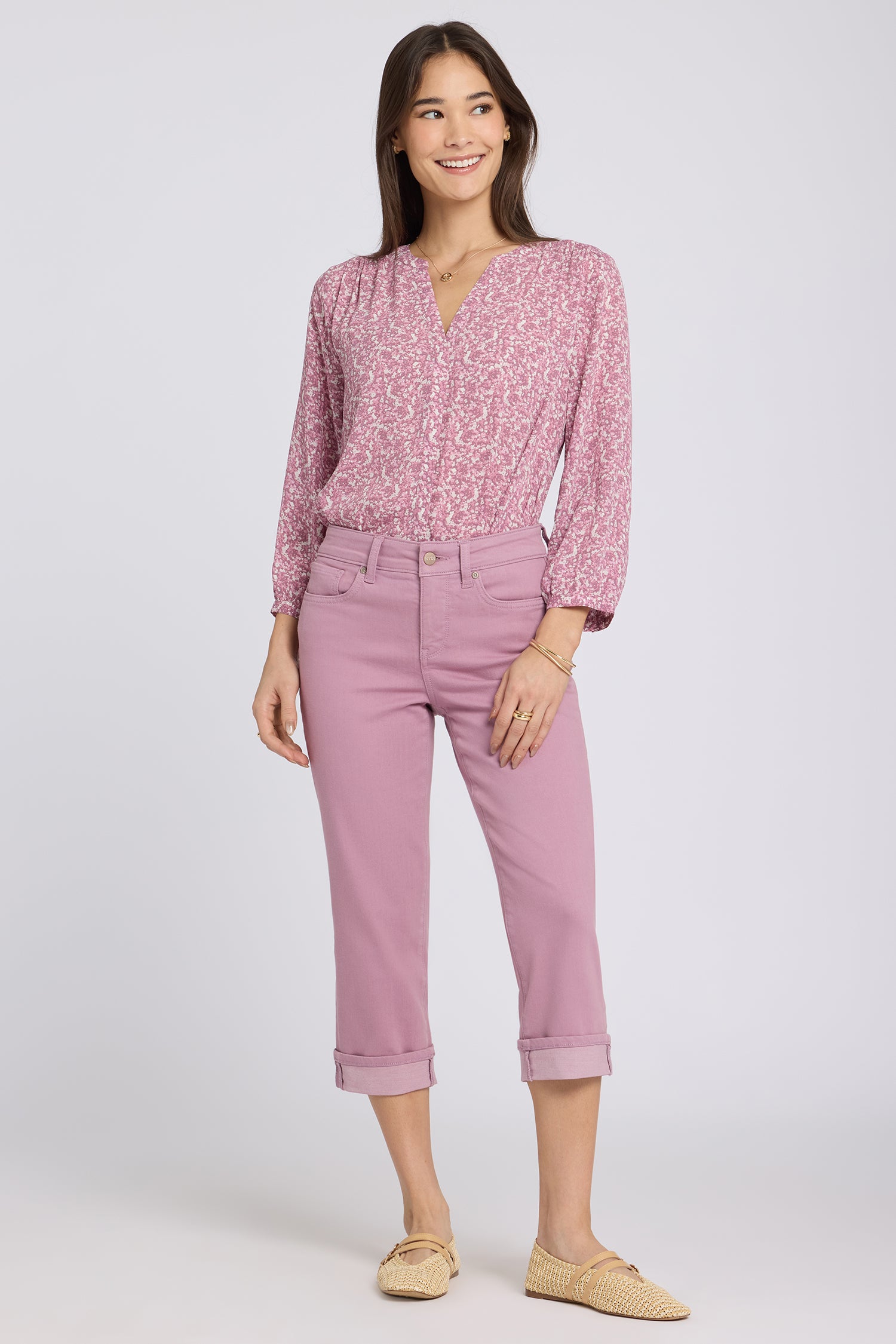 NYDJ Marilyn Straight Crop Jeans In Petite In Cool Embrace® Denim With Cuffs - Dusky Daisy