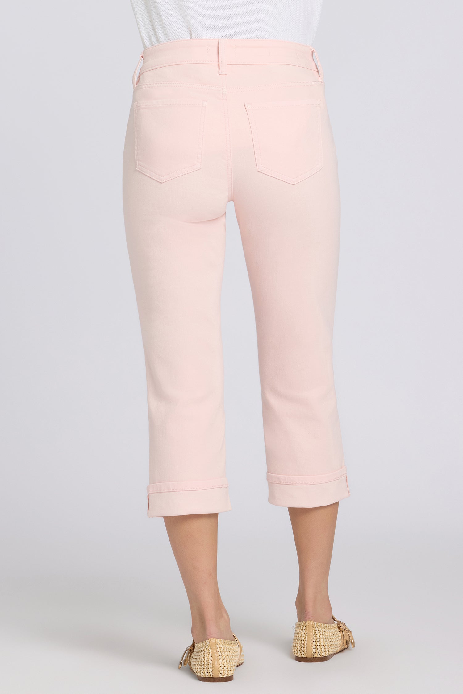 NYDJ Marilyn Straight Crop Jeans In Petite In Cool Embrace® Denim With Cuffs - Pink Dogwood