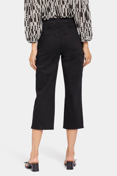NYDJ Joni Relaxed Capri Jeans In Petite With High Rise - Black