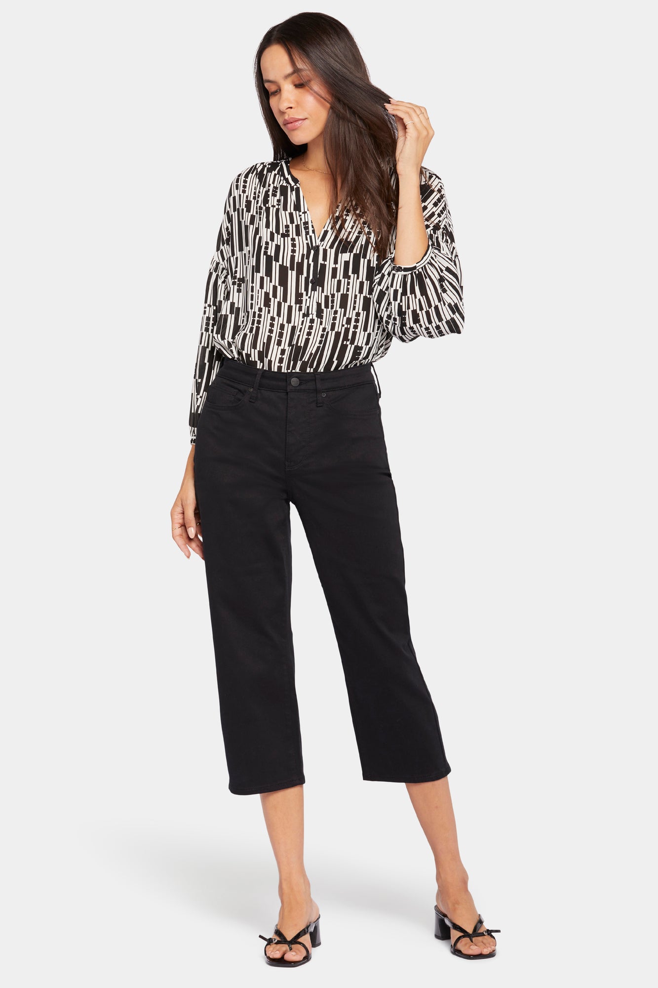 NYDJ Joni Relaxed Capri Jeans In Petite With High Rise - Black