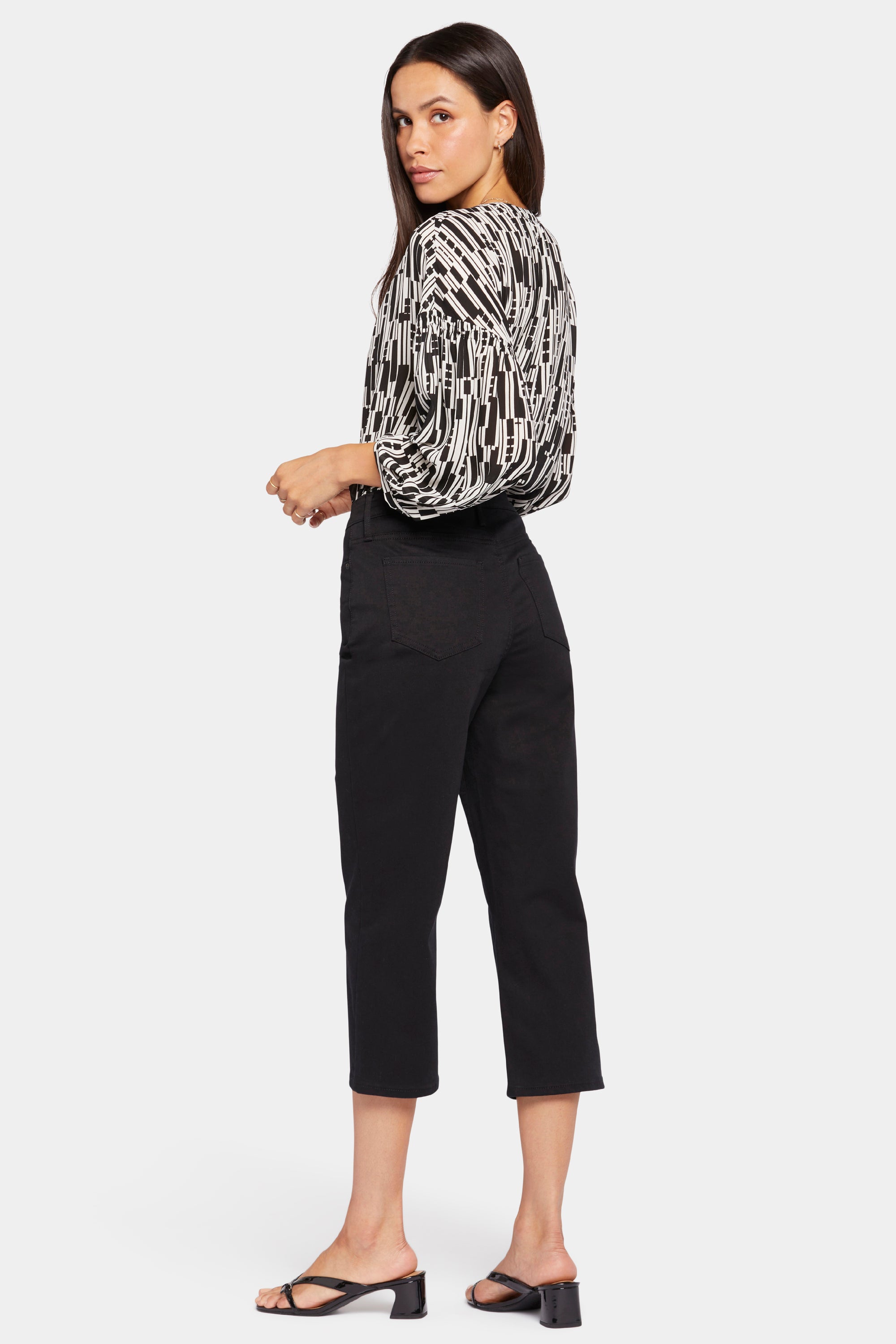 NYDJ Joni Relaxed Capri Jeans In Petite With High Rise - Black