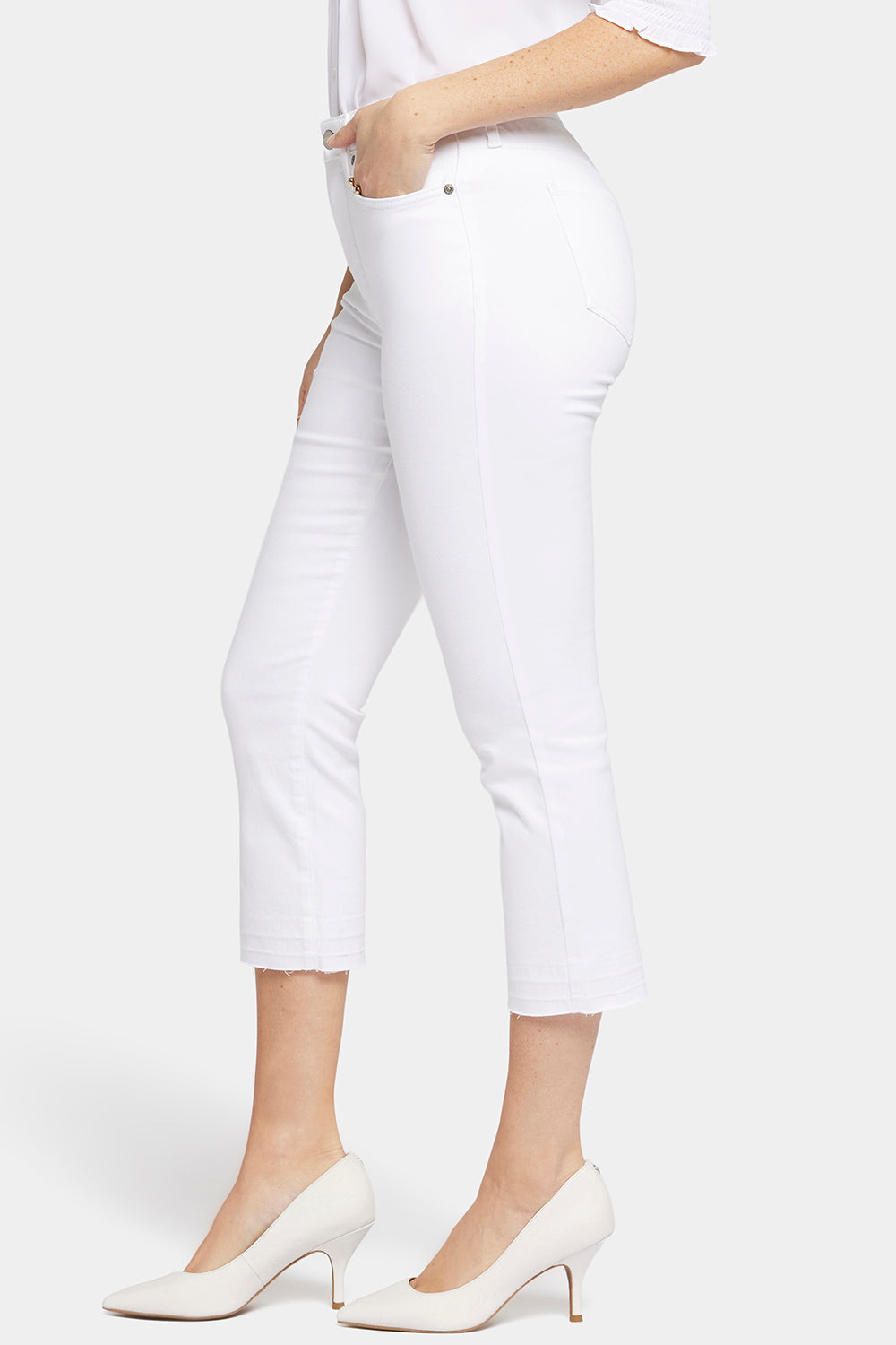 NYDJ Chloe Capri Jeans In Petite With High Rise And Released Hems - Optic White