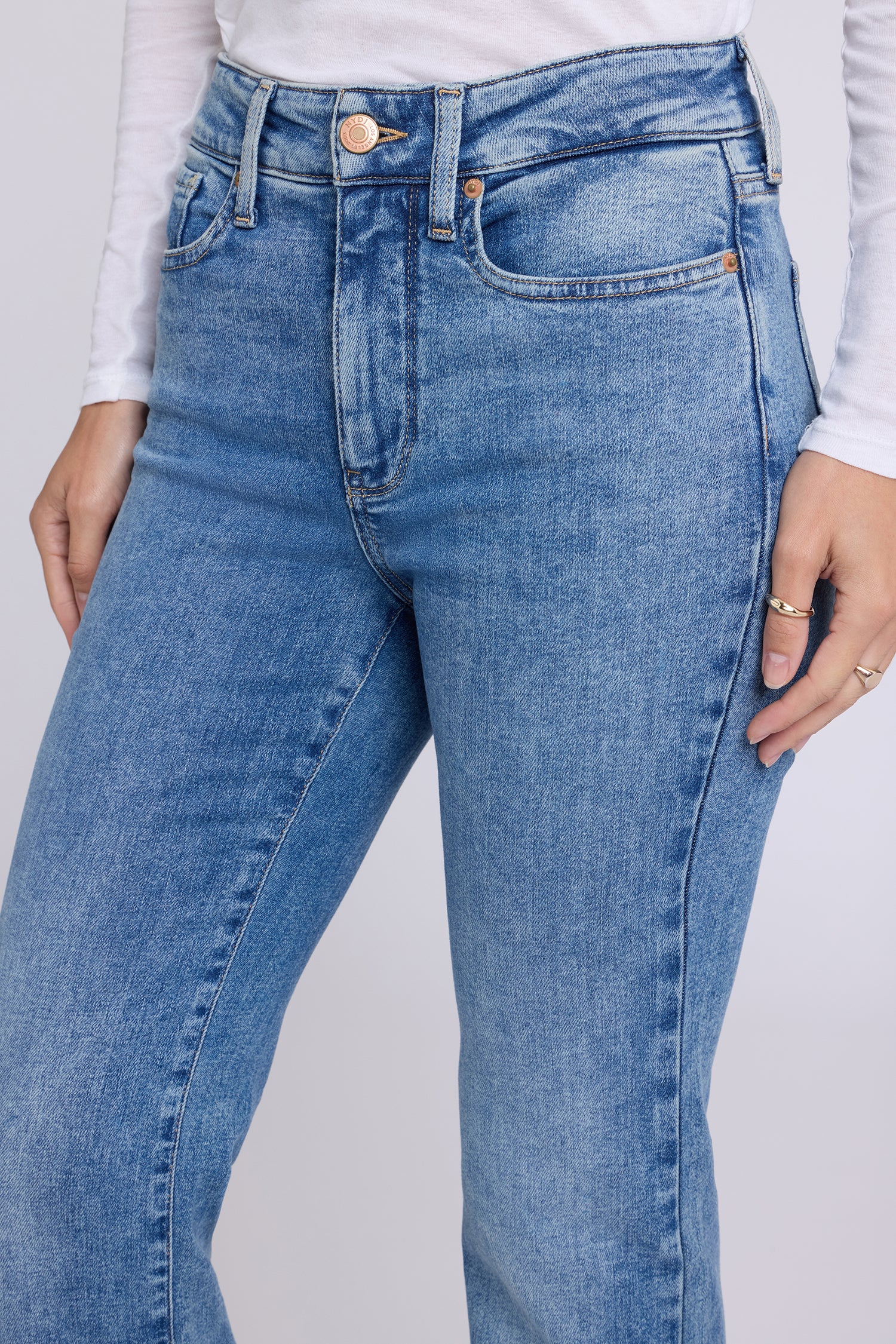 NYDJ Brooklyn Bootcut Jeans In Petite In Re-New™ Denim With High Rise - Bahia
