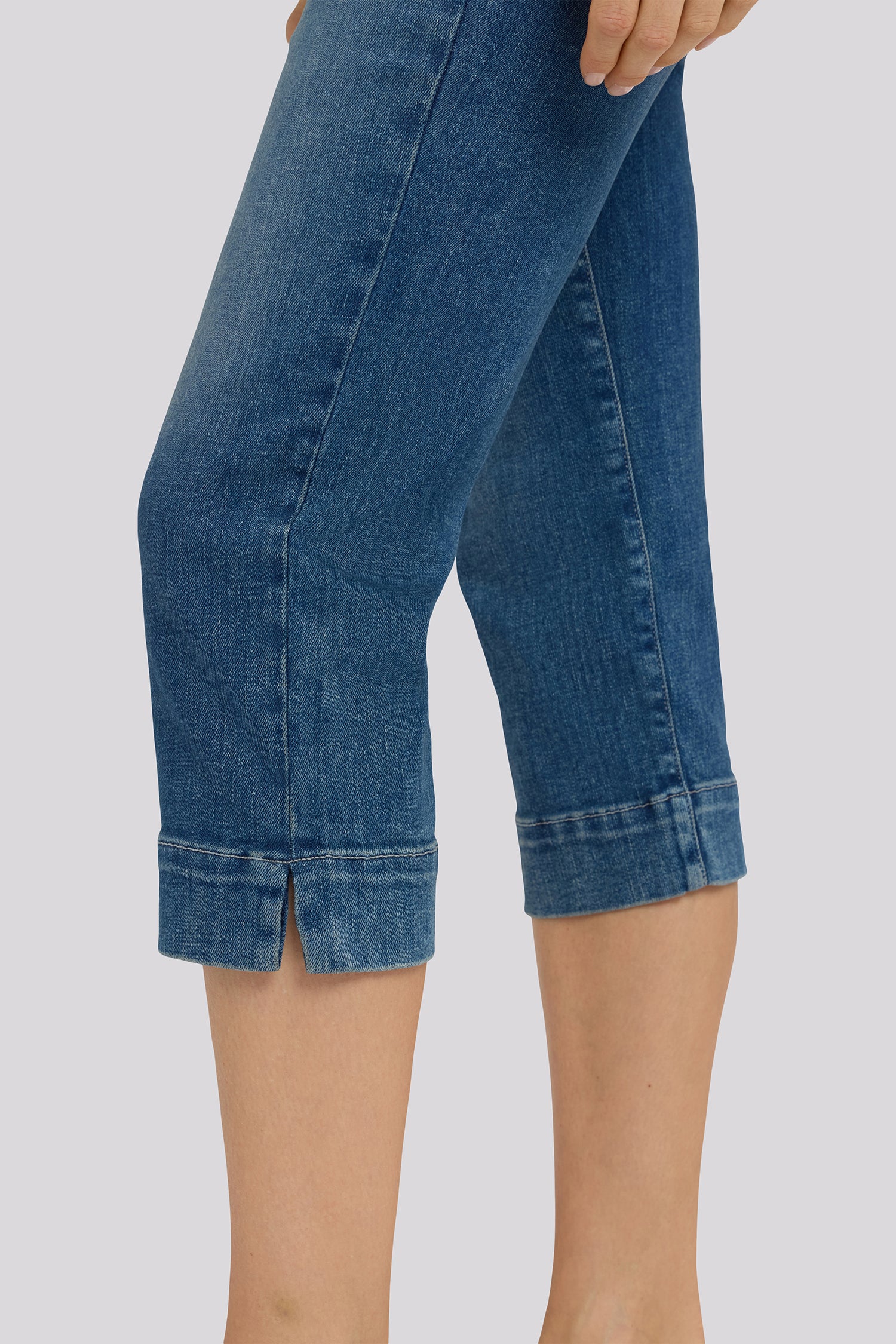NYDJ Marilyn Straight Crop Jeans In Petite In Re-New™ Denim With Triple Stitching And Side Slits - Breezy Palms