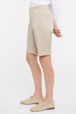 NYDJ Bermuda Shorts In Petite In Stretch Twill - Feather