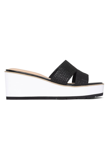 NYDJ Raizy Wedge Sandals In Jute - Black