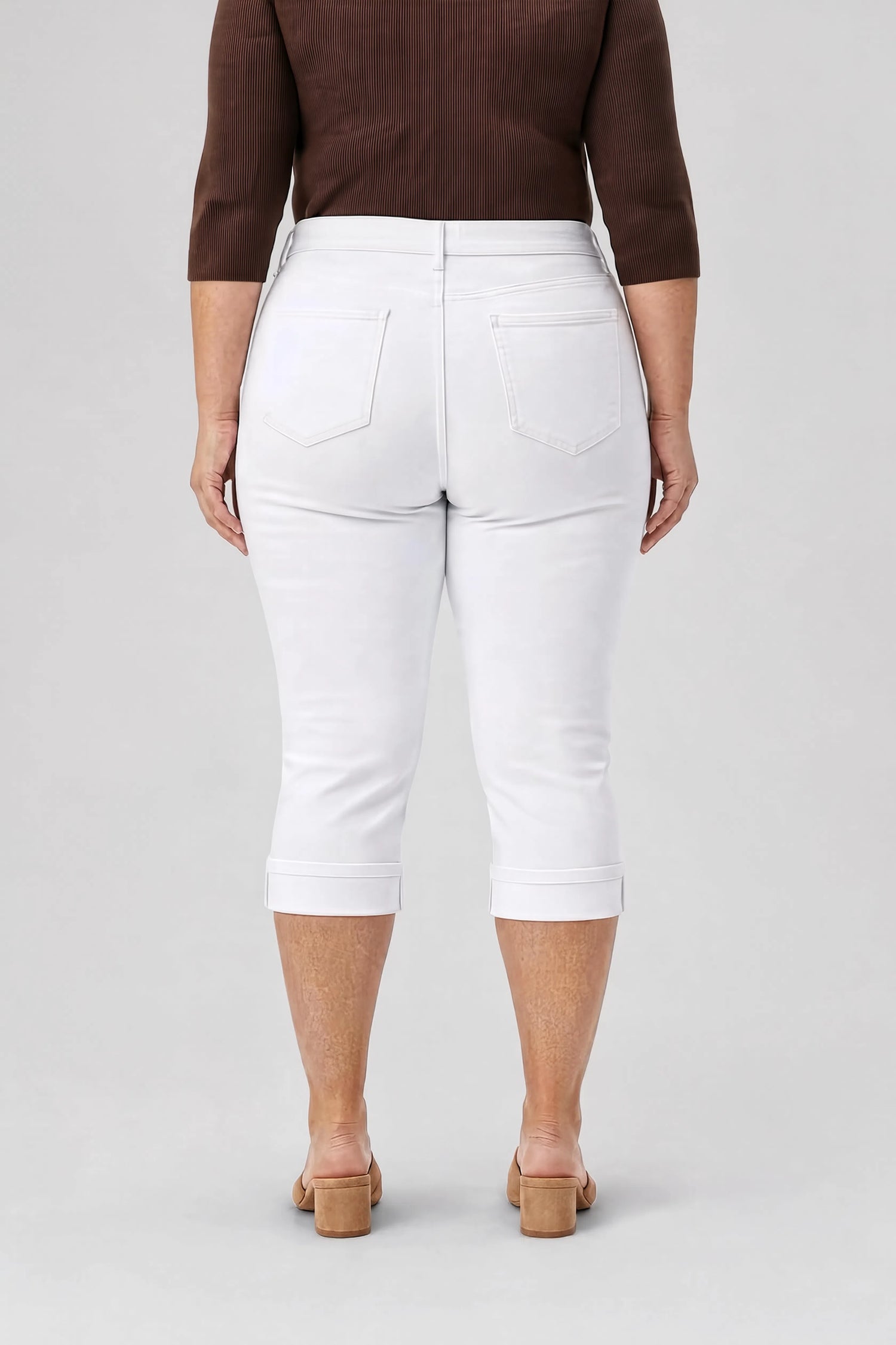 NYDJ Marilyn Straight Crop Jeans In Plus Size In Cool Embrace® Denim With Cuffs - Optic White