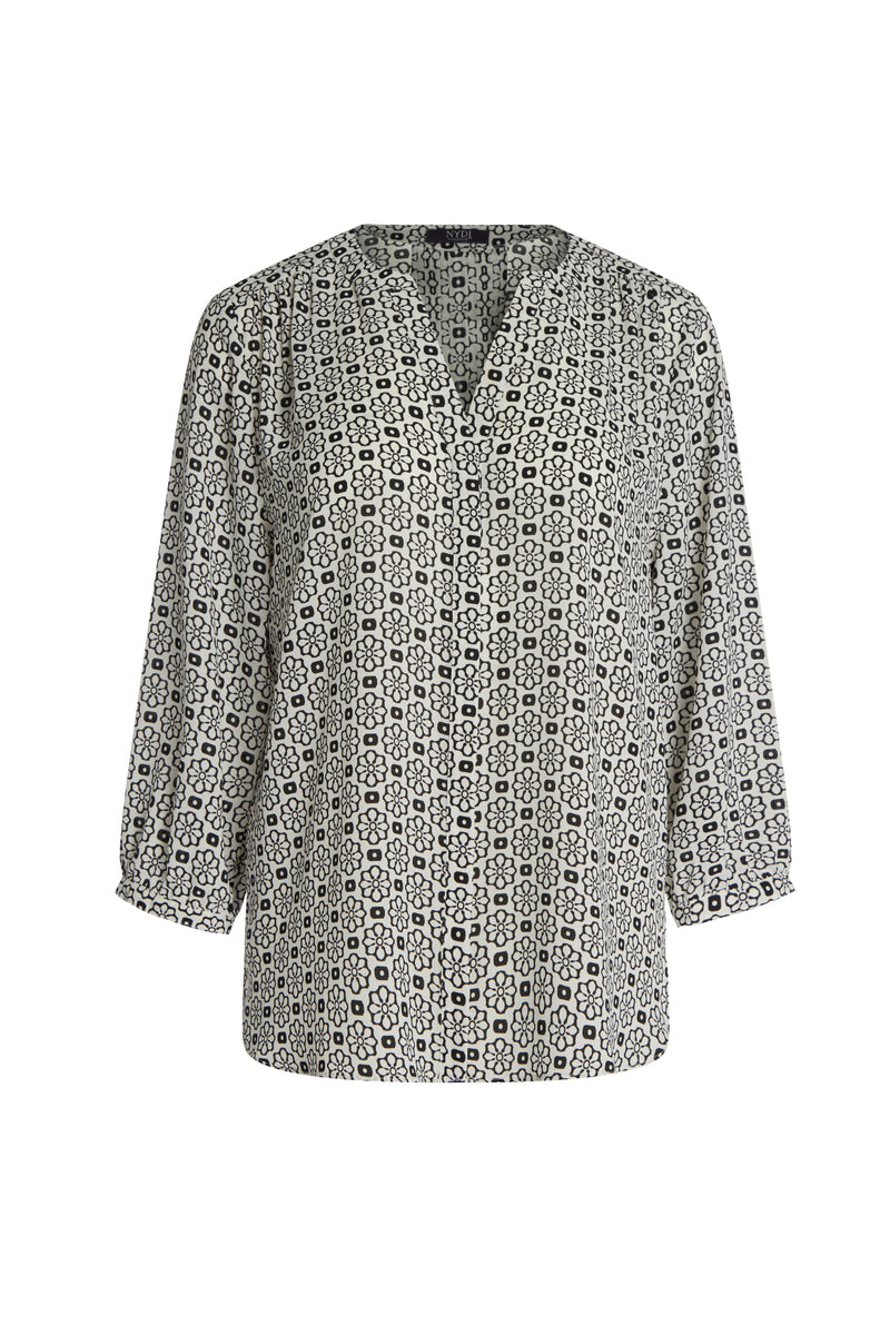 Click here to shop pintuck blouse in thilia