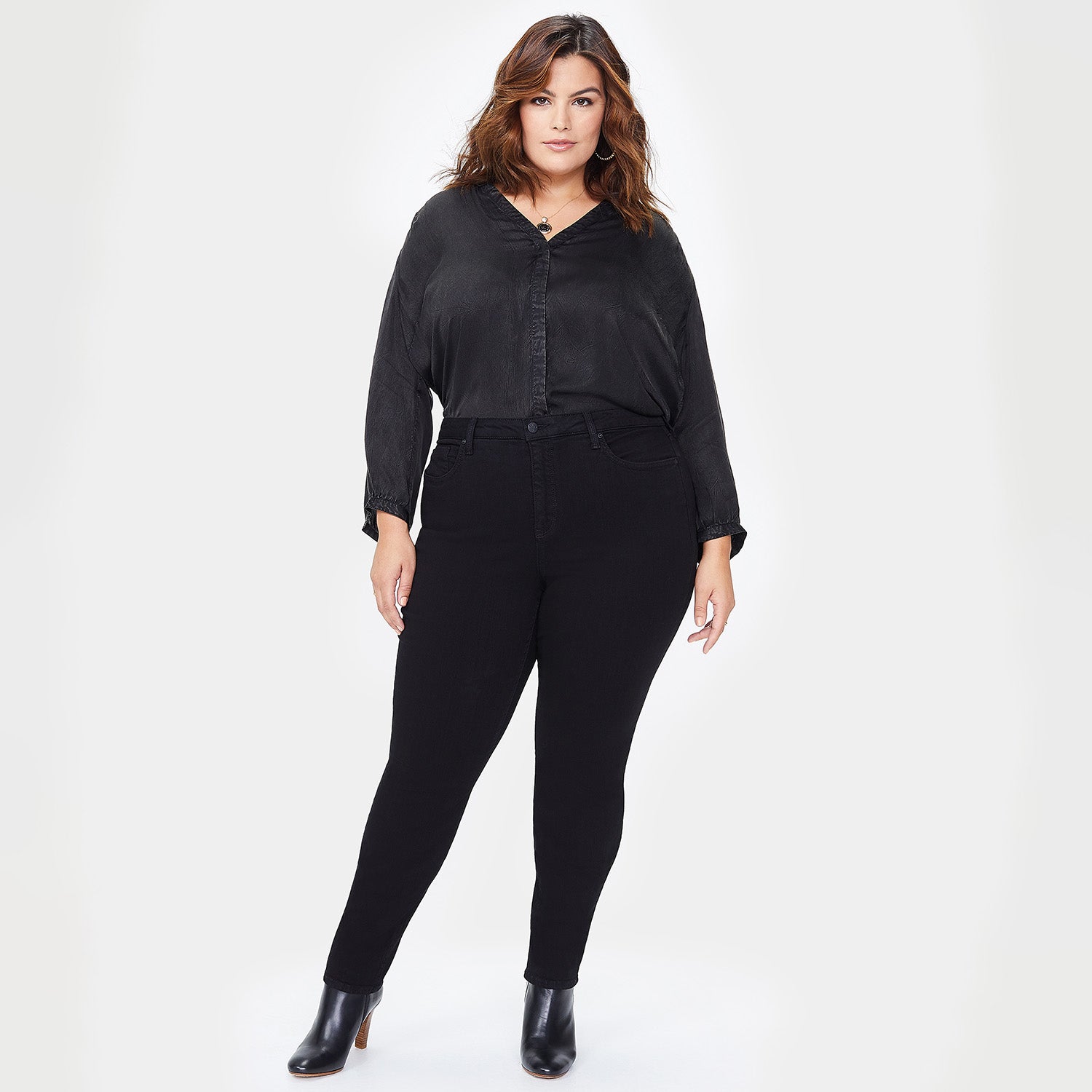 Ami Skinny Jeans In Plus Size In Sure Stretch® Denim - Black Black