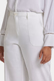 NYDJ Wide Leg Cargo Capri Pants In Plus Size In Stretch Linen - Optic White