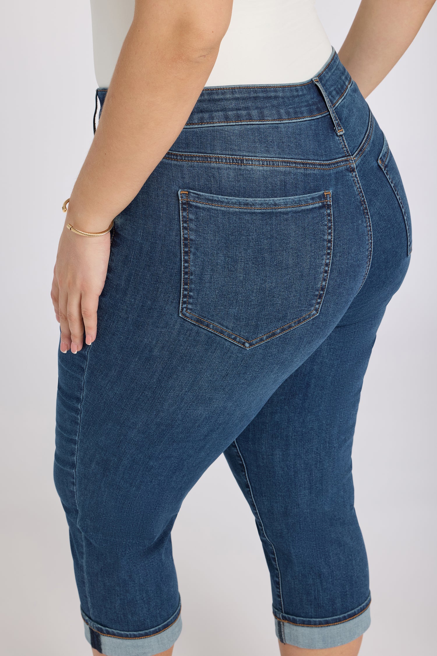 NYDJ Marilyn Straight Crop Jeans In Plus Size In Cool Embrace® Denim With Cuffs - Sunset Villa