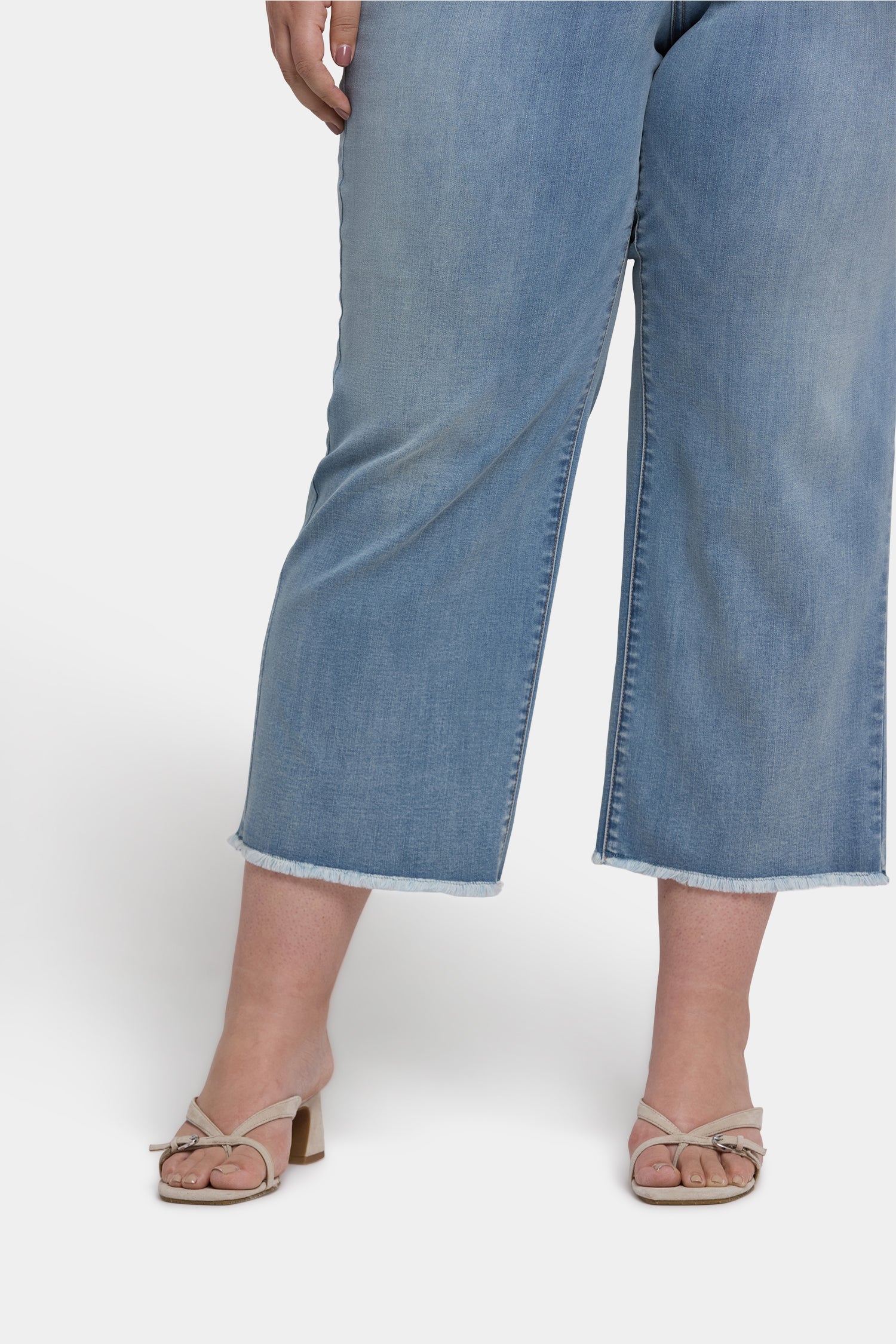 NEWALRIN☆Coco flower wide fit raw Denim Coco Relaxed Wide Leg Crop Jeans In Plus Size In Cool