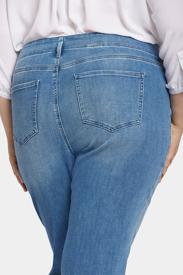 NYDJ Margot Girlfriend Jeans In Plus Size With High Rise - Stunning