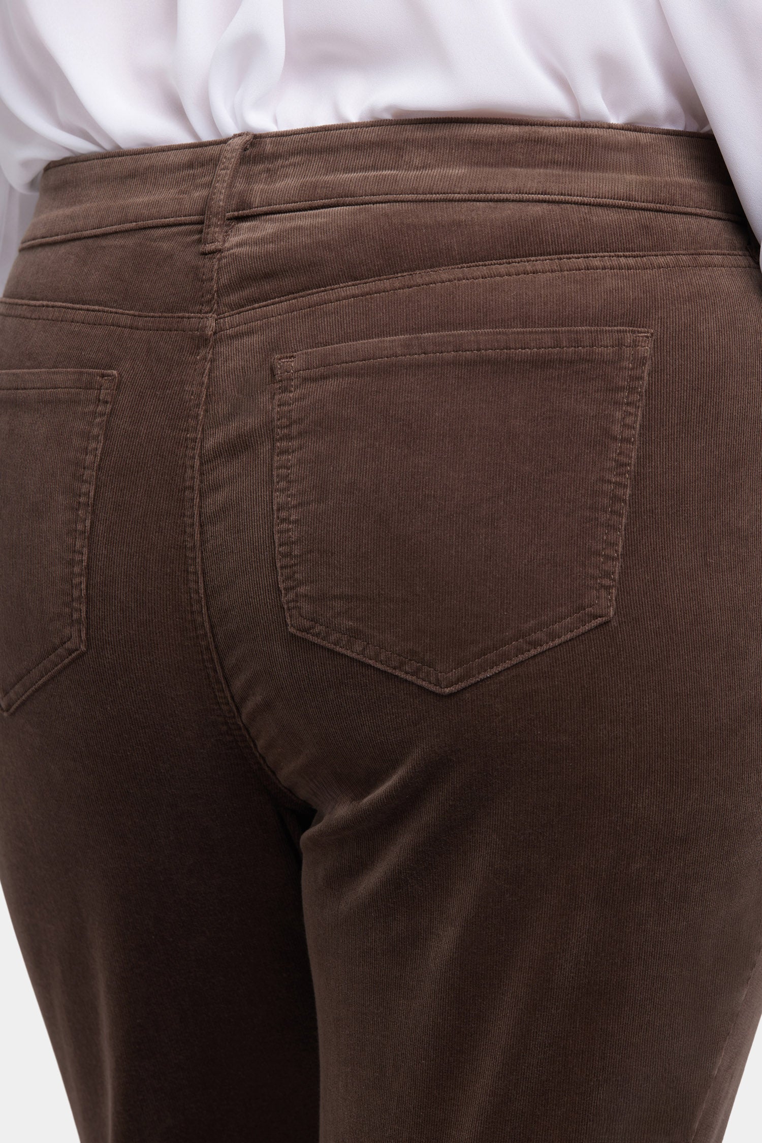 Marilyn Straight Pants In Plus Size In Fine Wale Stretch