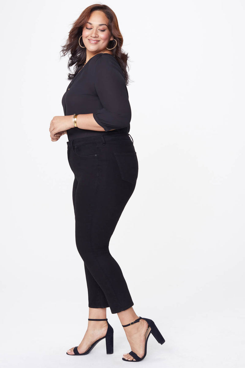 Black jeans for fashion plus size women