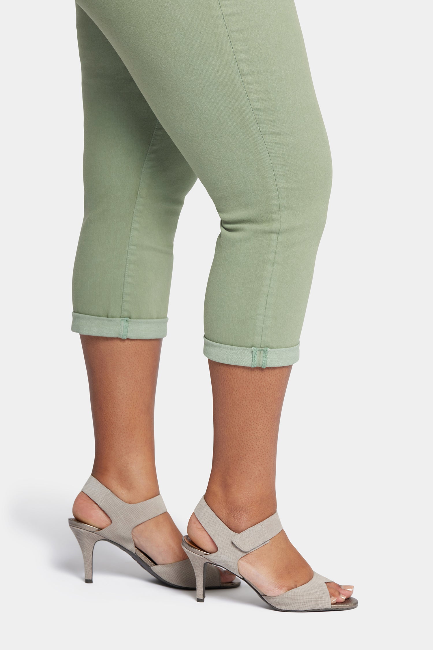 NYDJ Chloe Skinny Capri Jeans In Plus Size In Cool Embrace® Denim With Roll Cuffs - English Ivy