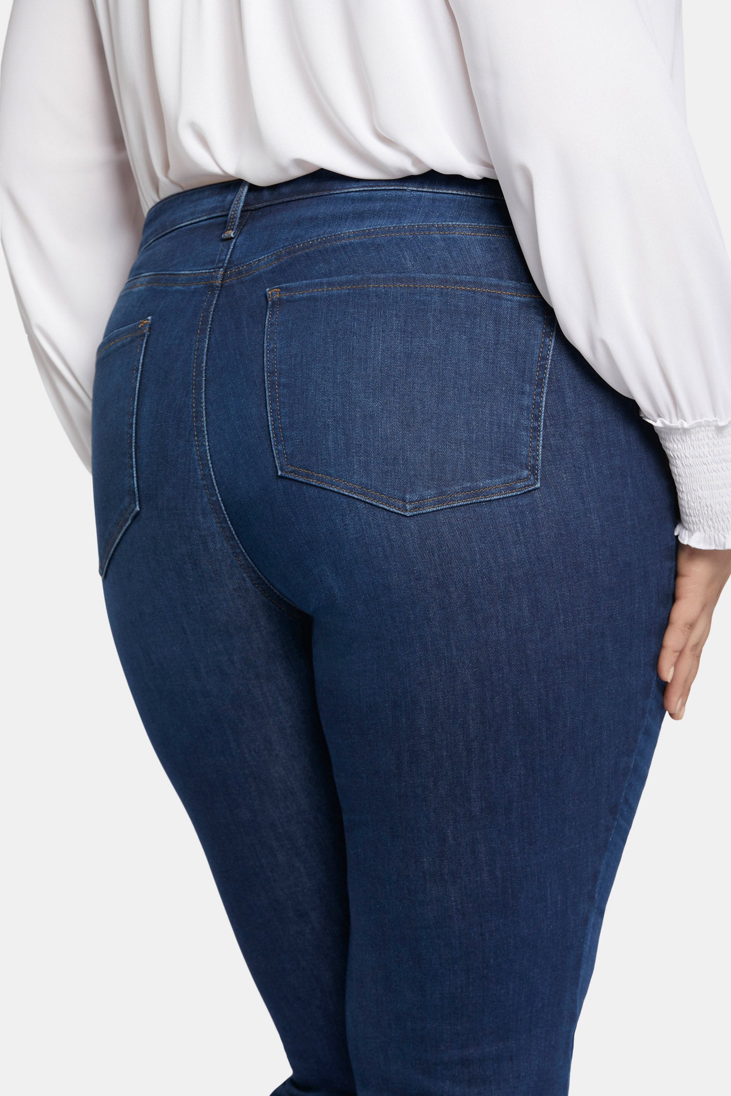 w#bdq♡ Bootcut Very Stretchy Mid Rise Medium Wash Sculpt Waist