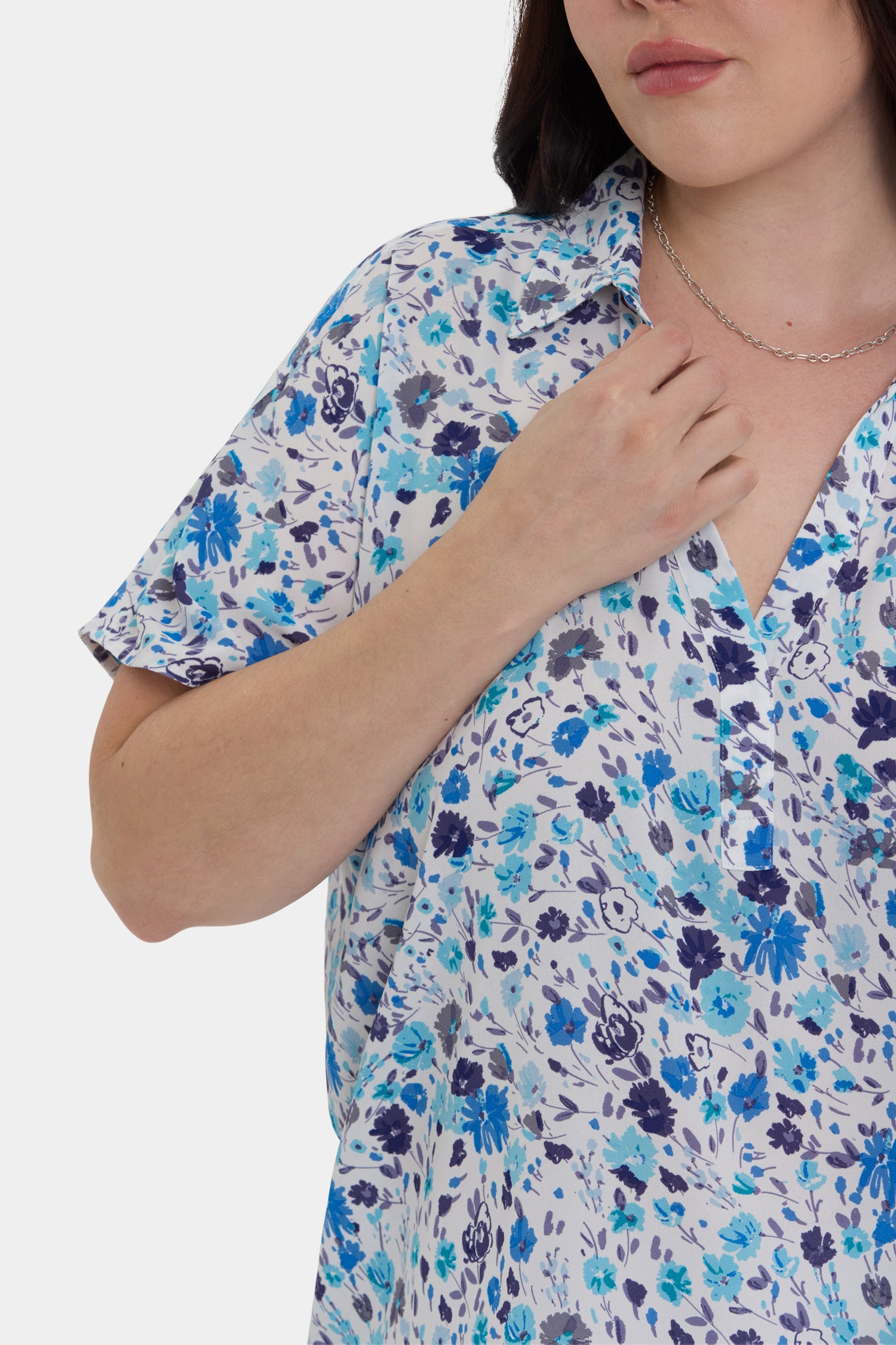 Becky Short Sleeved Blouse In Plus Size - Jimena Garden Multi | NYDJ