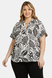 NYDJ Becky Short Sleeved Blouse In Plus Size  - Gerania