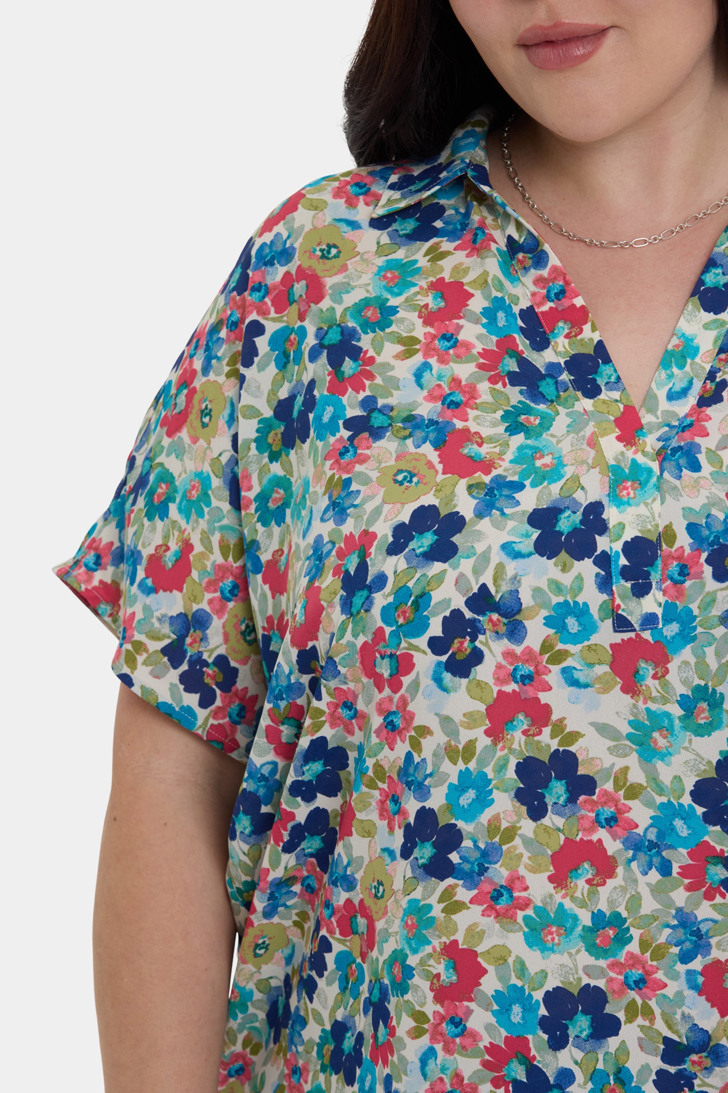 Becky Short Sleeved Blouse In Plus Size - Cala Gracio Multi | NYDJ
