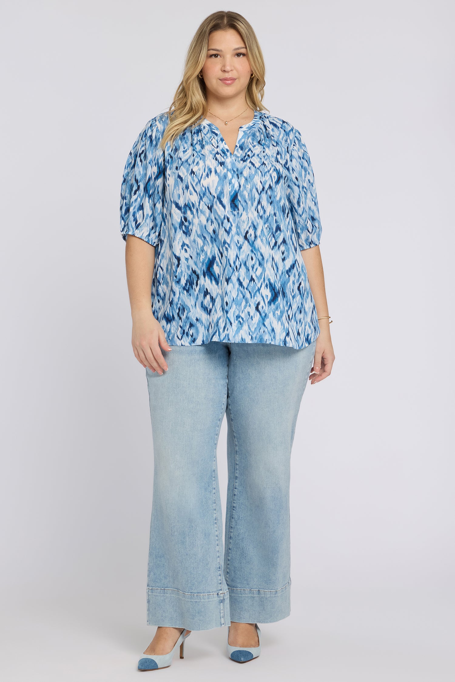 Short Puff Sleeved Popover Top In Plus Size - Blue Visions Multi