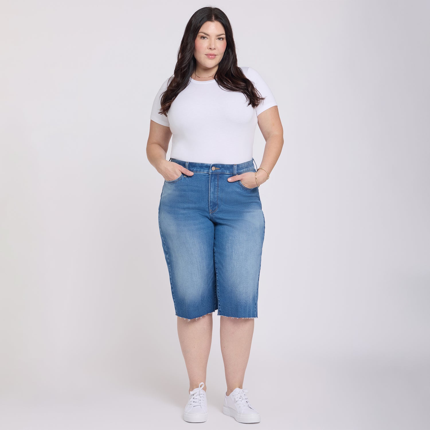 Kristie '80s Bermuda Denim Shorts In Plus Size With Pressed