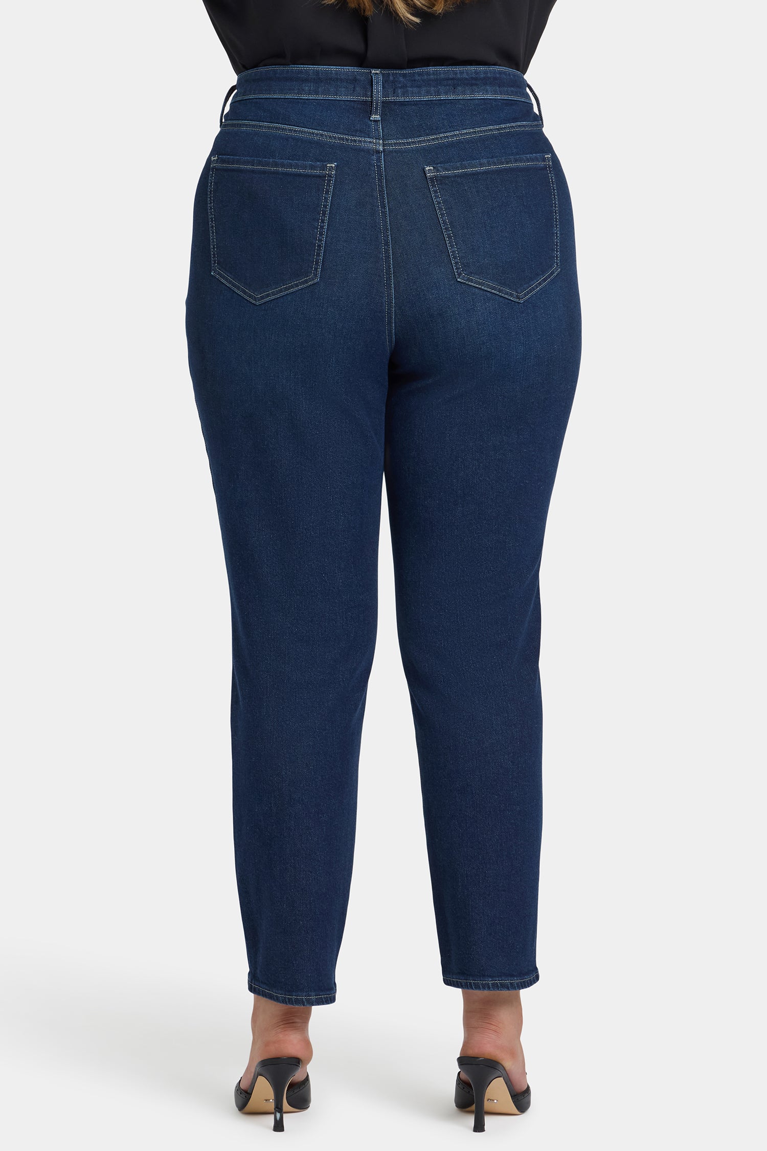 Margot Girlfriend Jeans In Plus Size With Front Seam Detail