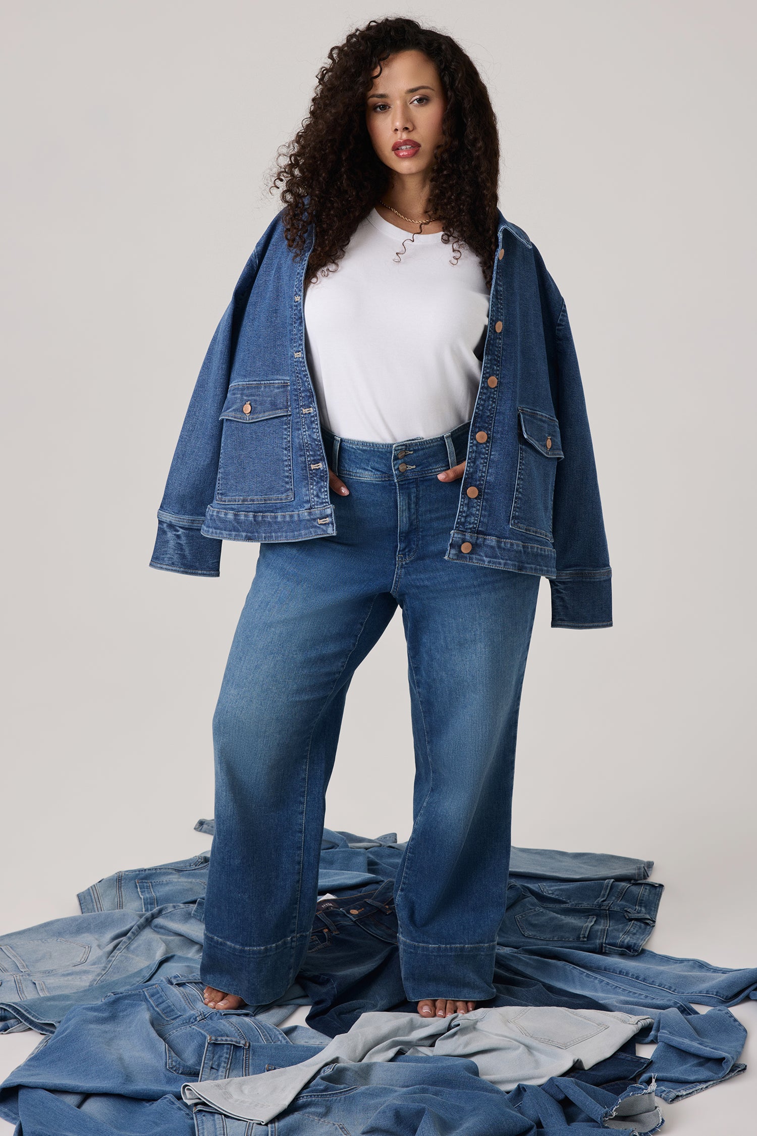 Denim Jacket In Plus Size With Oversize Pockets - Salton Blue | NYDJ