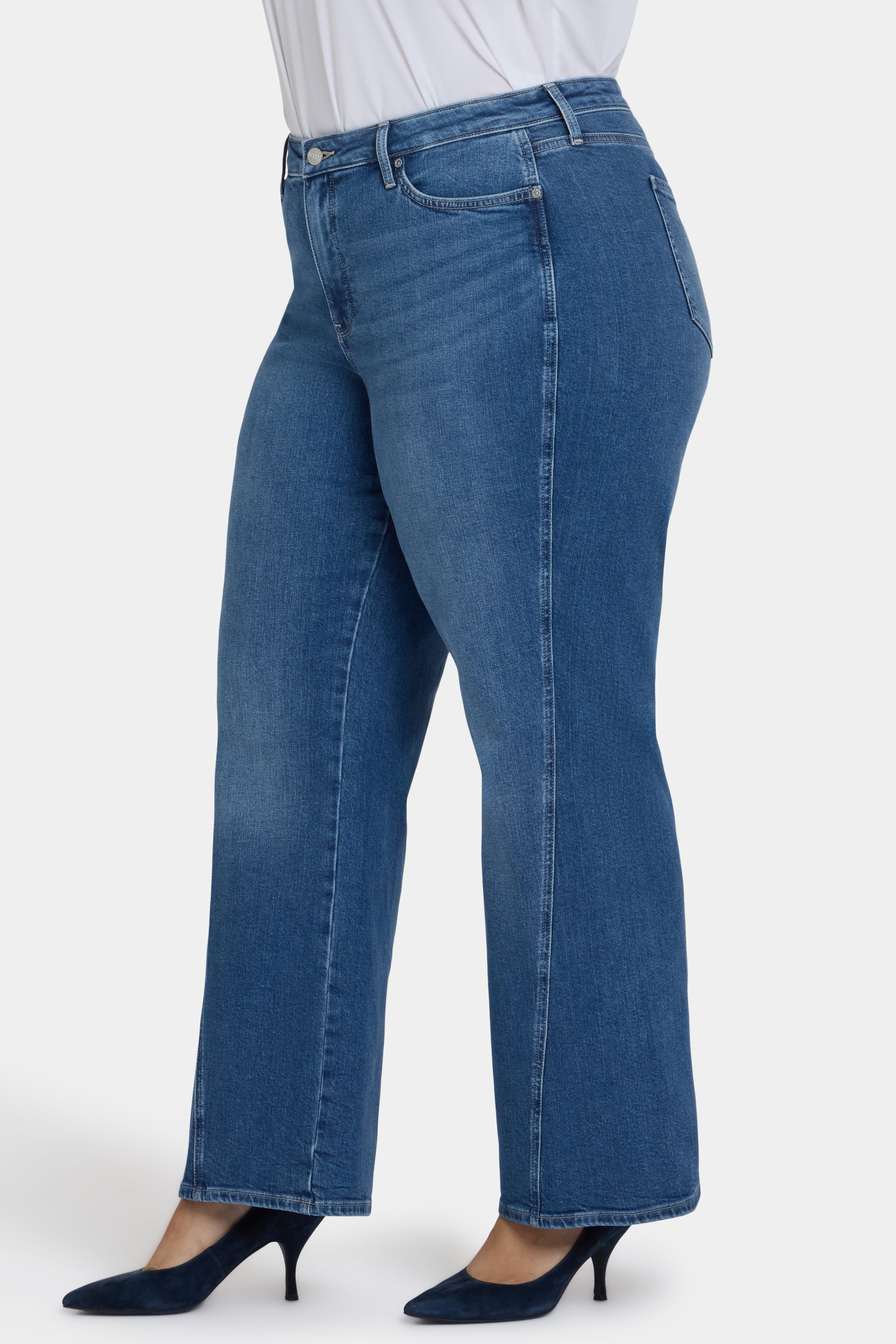 Teresa Wide Leg Jeans In Plus Size With Contoured Seams And 31