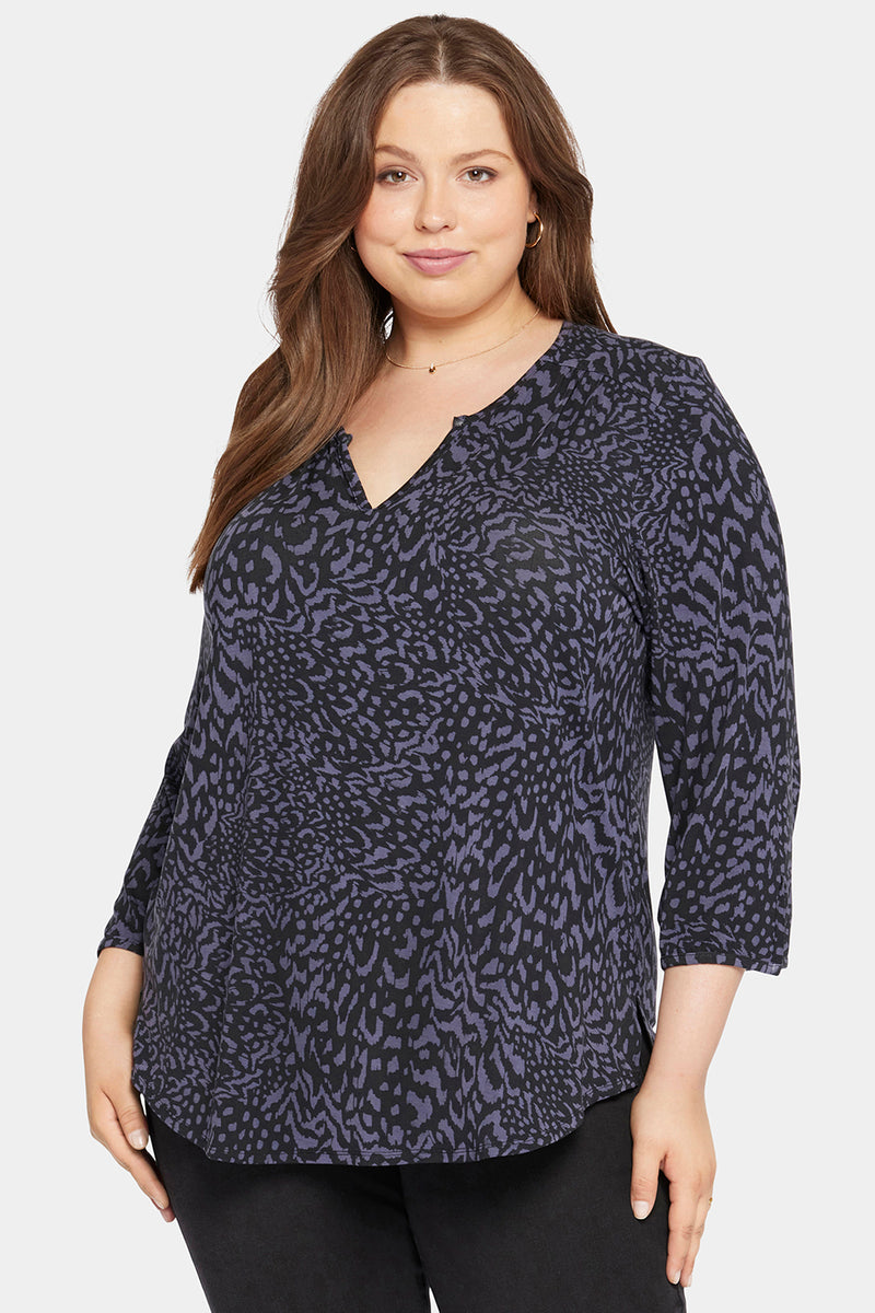 Perfect Tee In Plus Size - Lowell Jaguar