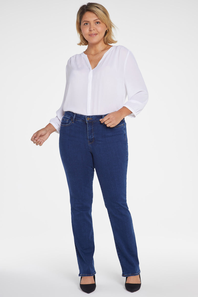 Marilyn Straight Jeans In Plus Size - Quinn Blue